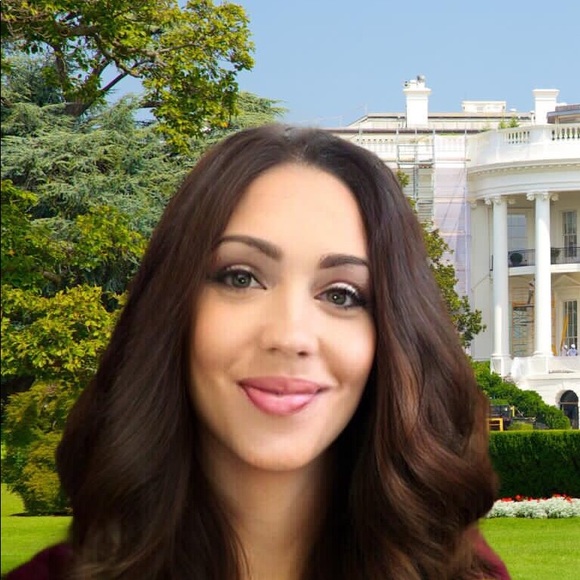 Meet your Posher, Simona - Picture 1 of 1